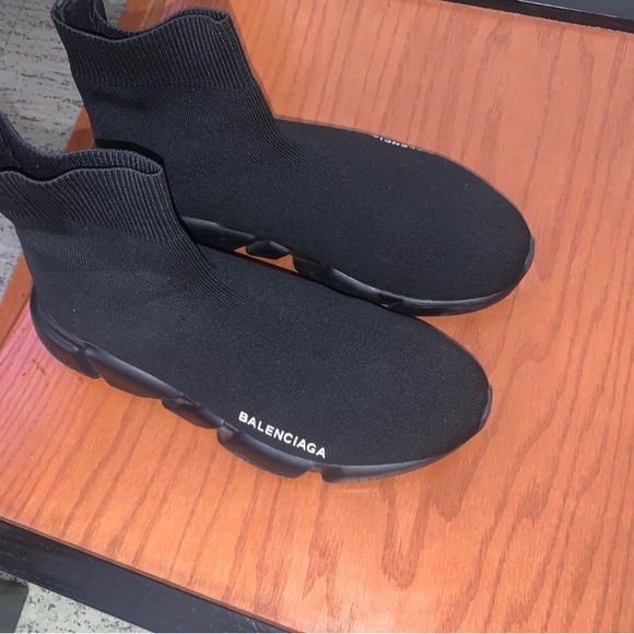 Balenciaga Socks - Picture 3 of 5